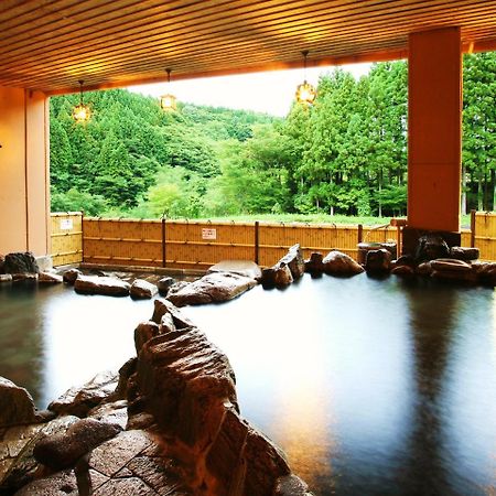 土湯温泉 やすらぎの宿 向瀧旅館 Fukushima  Exterior foto